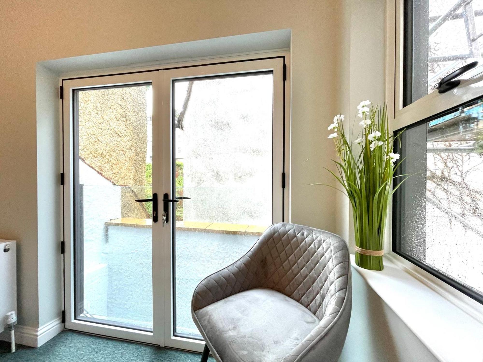 2 Bedroom Apartments Stopoverz Bristol Extérieur photo