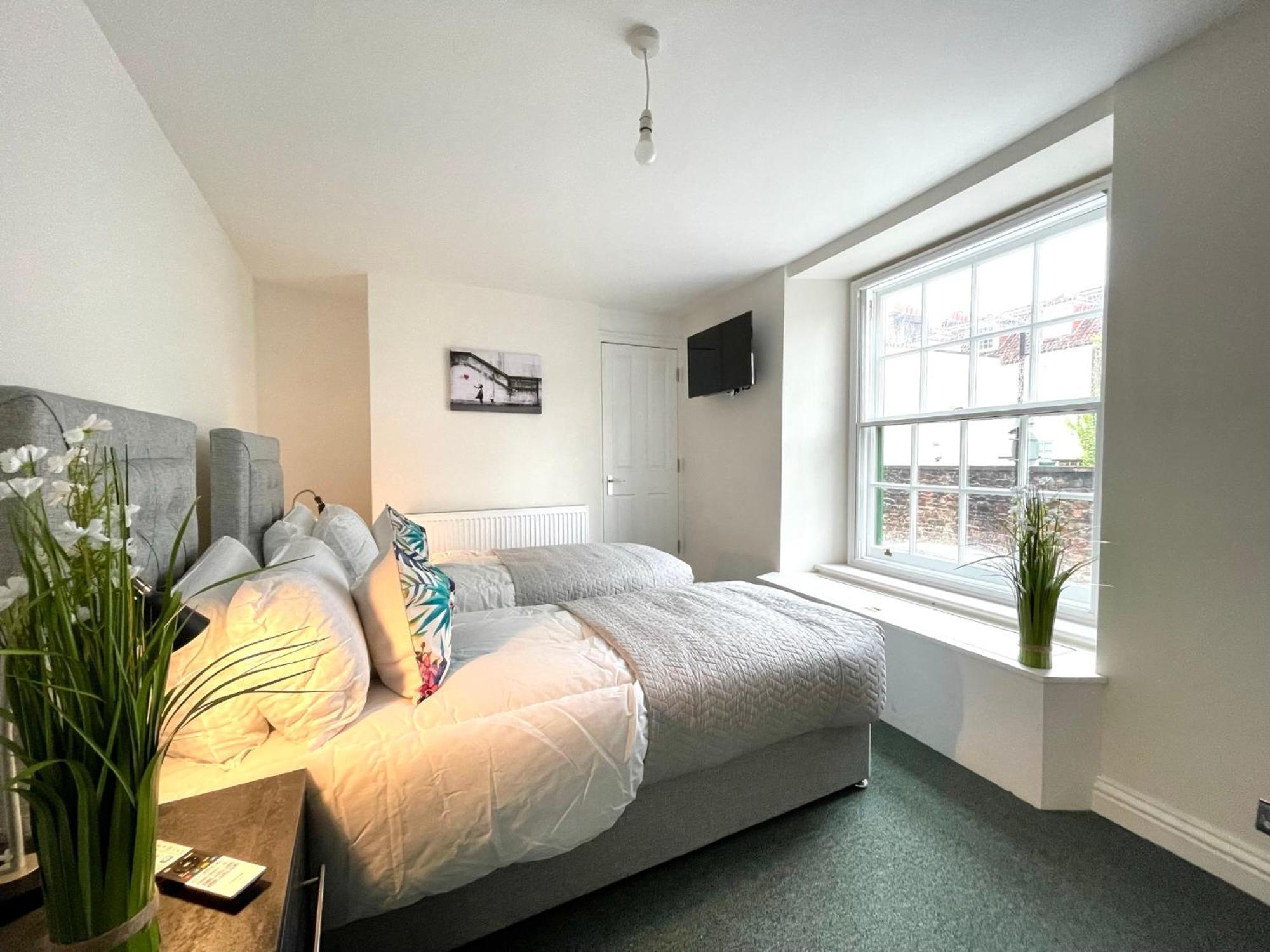 2 Bedroom Apartments Stopoverz Bristol Extérieur photo