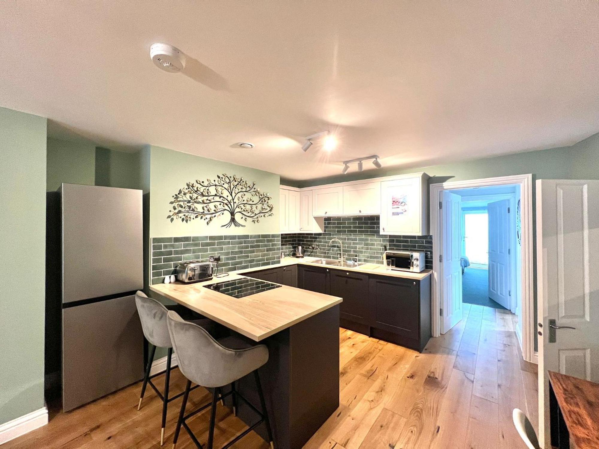 2 Bedroom Apartments Stopoverz Bristol Extérieur photo